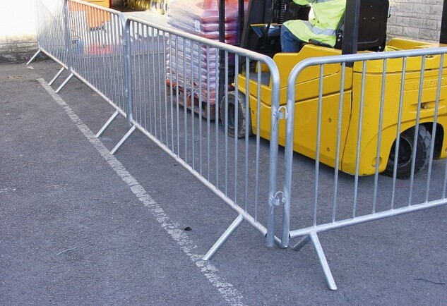 crowd control barrier